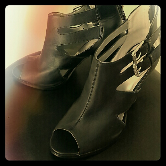 Guess Ankle Booties