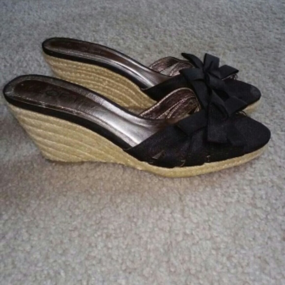 Ann. Taylor Loft wedge sandals - Picture 2 of 4
