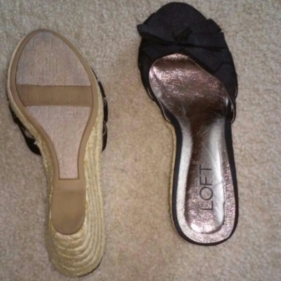 Ann. Taylor Loft wedge sandals - Picture 4 of 4