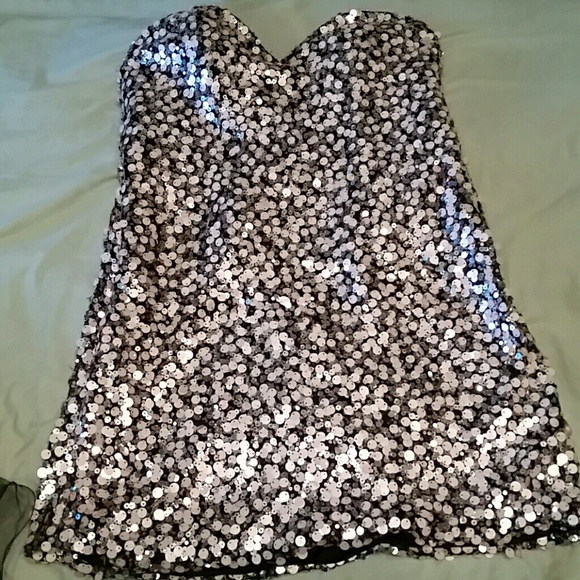 Short formal dress