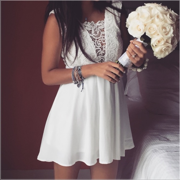 Dress - Picture 3 of 3