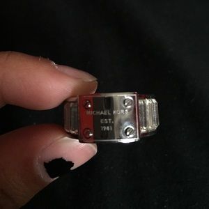 Micheal Kors Ring