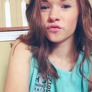 Meet your Posher, Abby