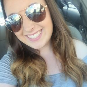 Meet your Posher, Rachel