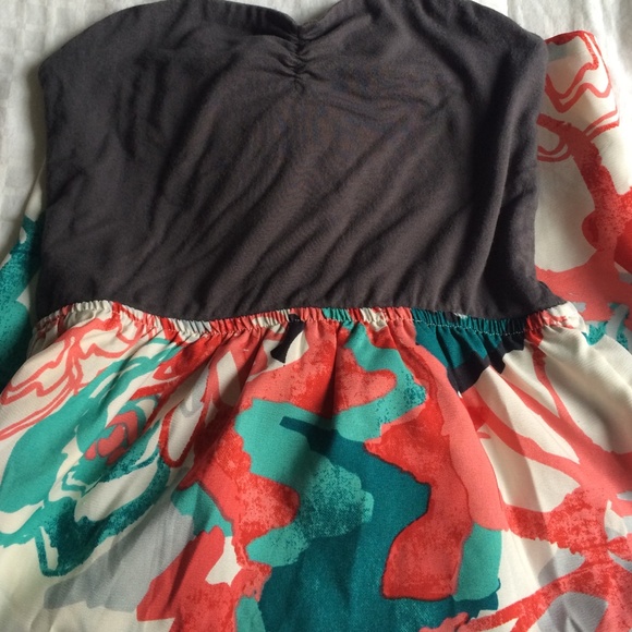 Strapless Roxy dress - Picture 3 of 3