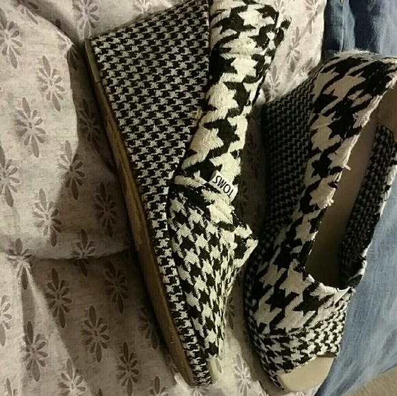 Tom's wedges