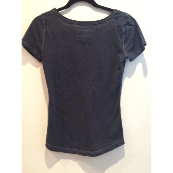 Flower Detail Crew-neck Shirt - Picture 2 of 2