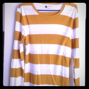 Striped GAP Tee