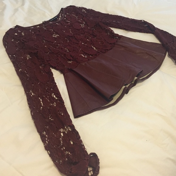 Super cute top - size Small