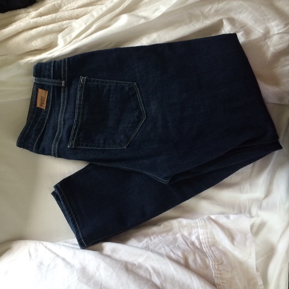 Paige Sabrina abbot Kinney crop