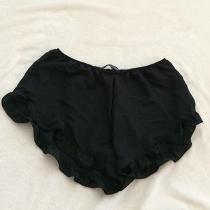 Black Brandy flowy shorts