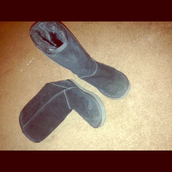 Uggs size 6