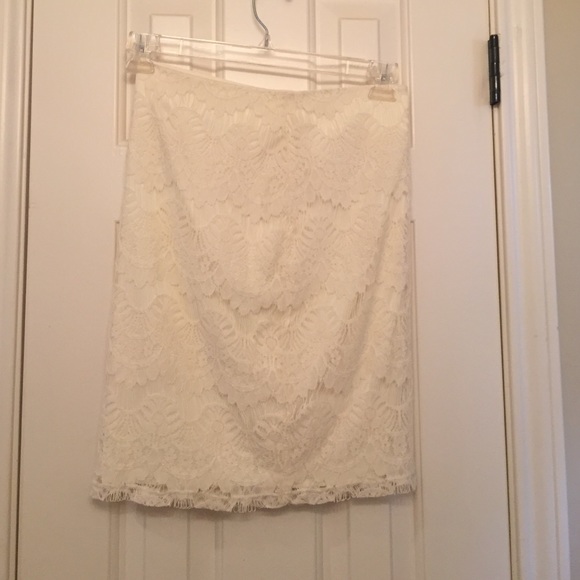 White Lace Pencil Skirt - Picture 1 of 2
