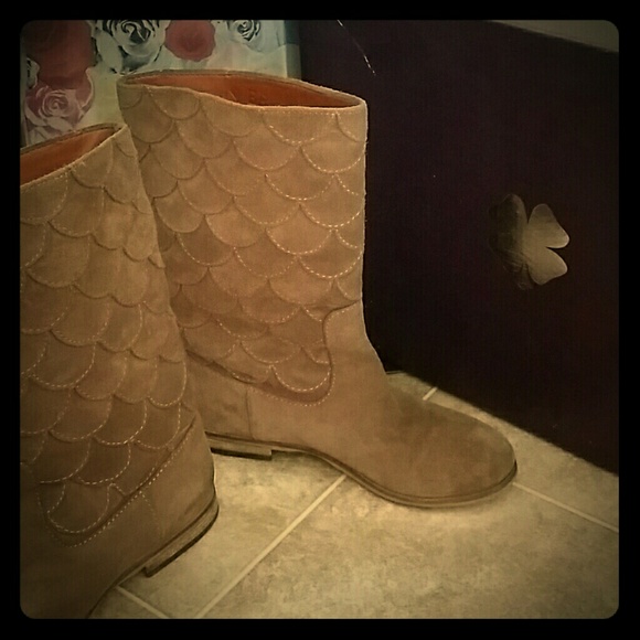 Lucky Boots