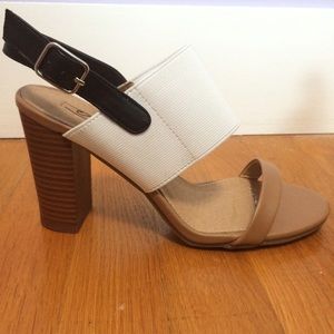 Seychelles Block-heeled Sandal