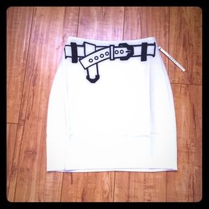 White skirt with belt print.