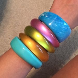 Set of 5 colorful bangles