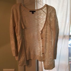 🚫TRADED🚫 Cream colored Cardigan