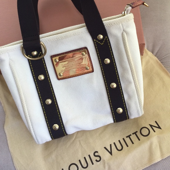 Authentic Louis Vuitton Cabas PM Canbas