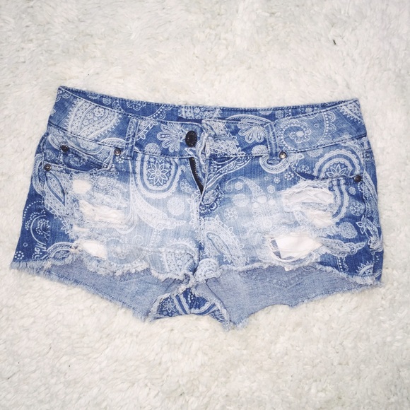 Patterned shorts.