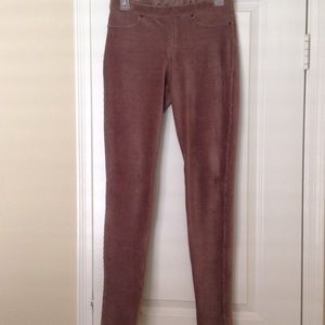 "Hue" brand taupe corduroy leggings with pockets