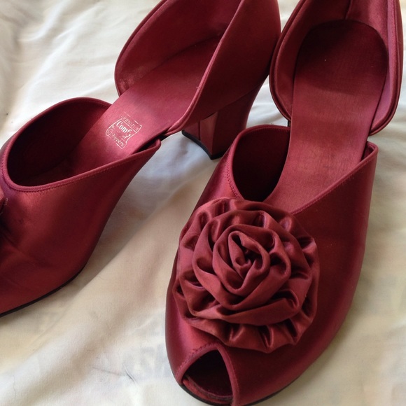 Vintage Daniel green heels 1930s