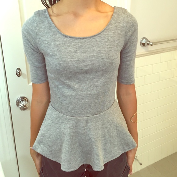 Grey peplum tshirt with elbow sleeves