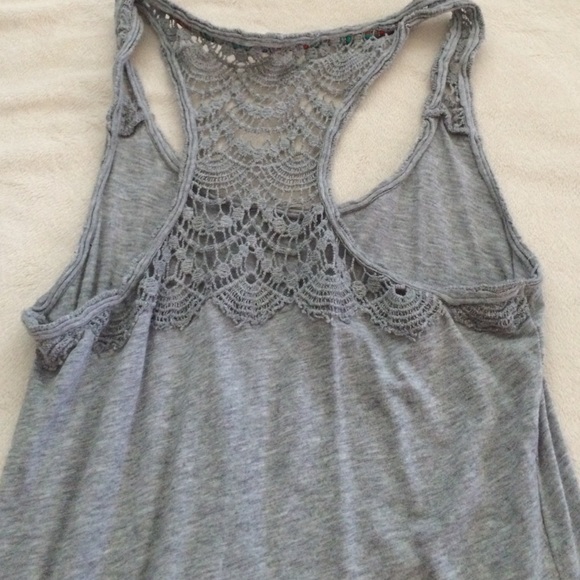 Grey crochet tank - Picture 2 of 2