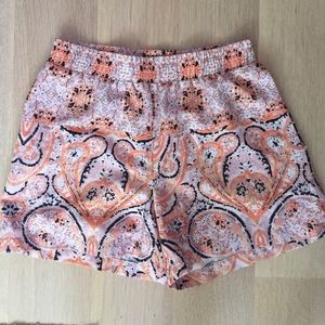 high waisted patterned shirts