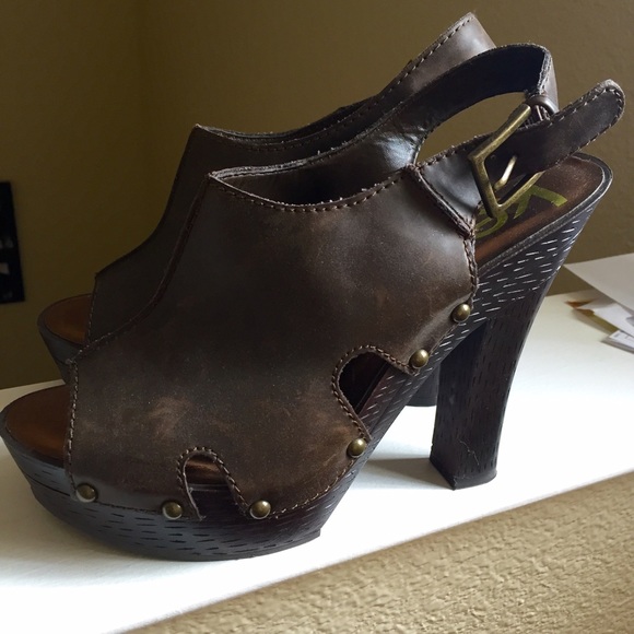 Kensie brown heels!