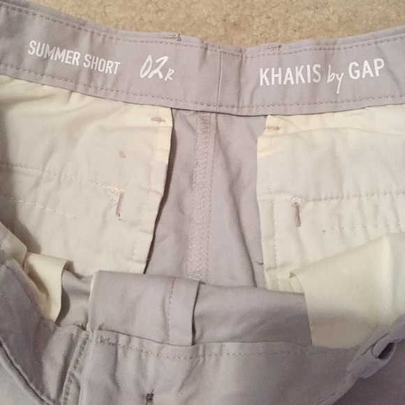 Grey Khaki Shorts - Picture 2 of 4