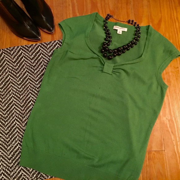 🏷 FINAL PRICE! Banana Republic Sleeveless Top