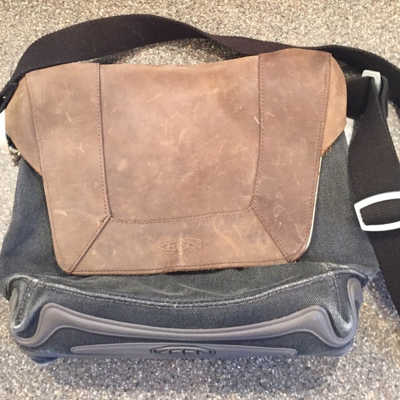 Keen Crossbody bag