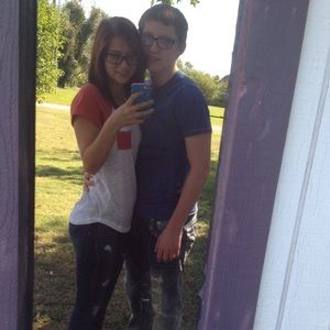 Meet your Posher, Abi