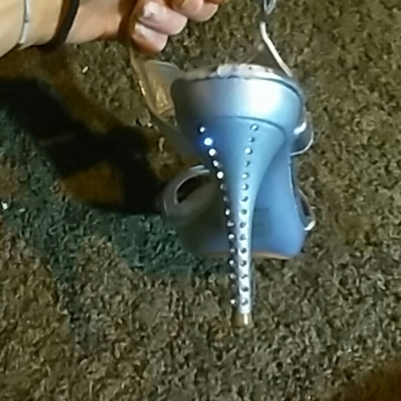 High heels - Picture 2 of 4