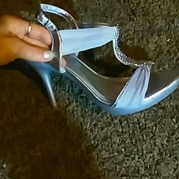 High heels - Picture 3 of 4