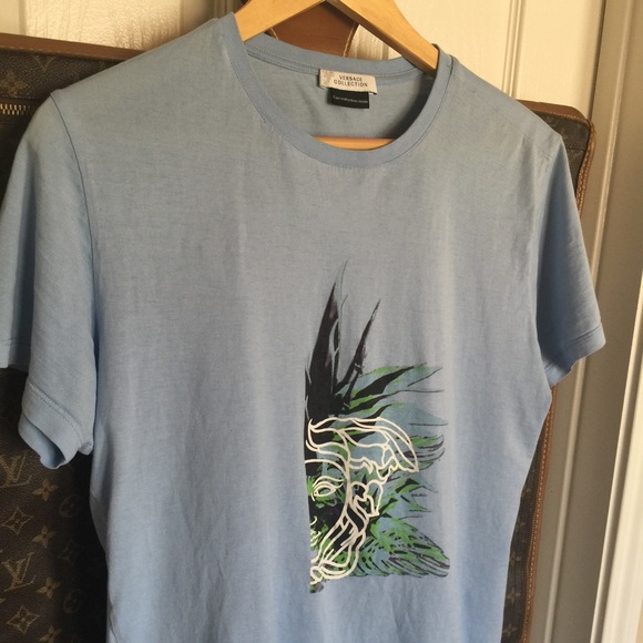 Versace Men's TShirt Small