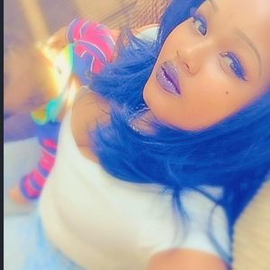 Meet your Posher, Tia