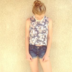 🙅🏼SOLD🙅🏼PACSUN floral sleeveless crop top