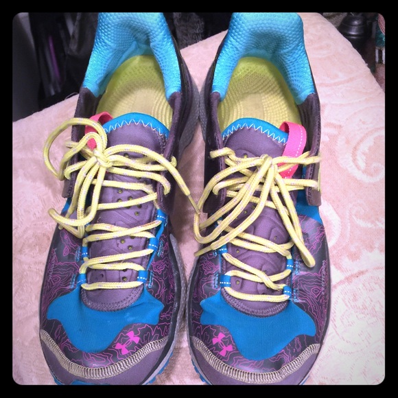 Under Armour sz 10