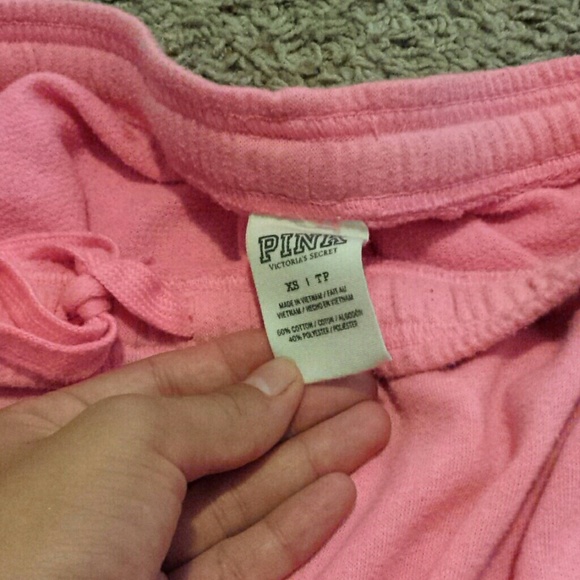 Pink sweats ! - Picture 2 of 2