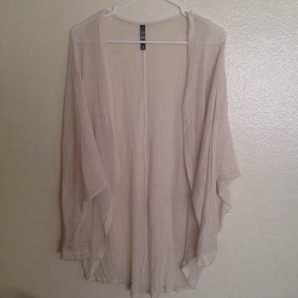 Creme Cardigan - Picture 1 of 1