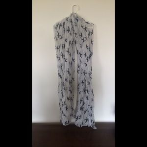 Black and white bird scarf