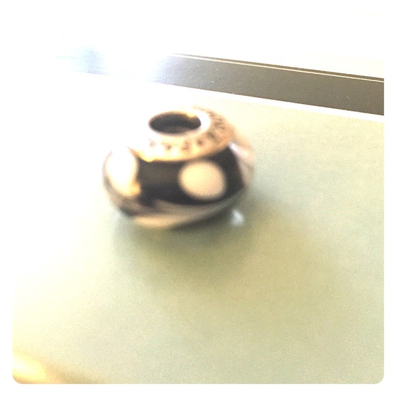 Discontinued black swirl pandora bead