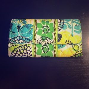 Vera Bradley clutch