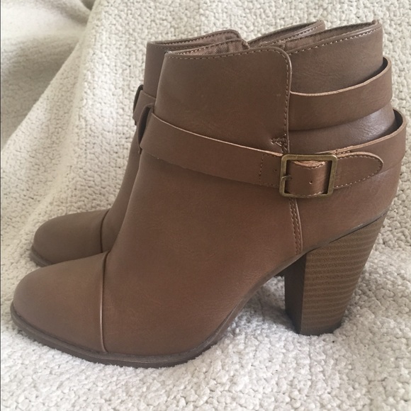 Tan ankle boots, 3.5 in heel