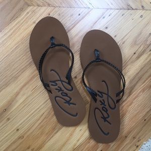 roxy flip flops