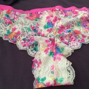 4 Victoria's Secret cute bikini panties
