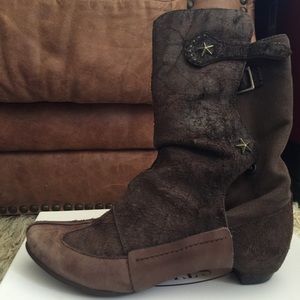 distressed Diesel vintage boots!!