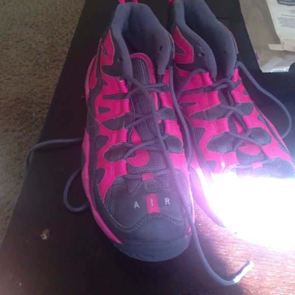 Shoes - Picture 1 of 1